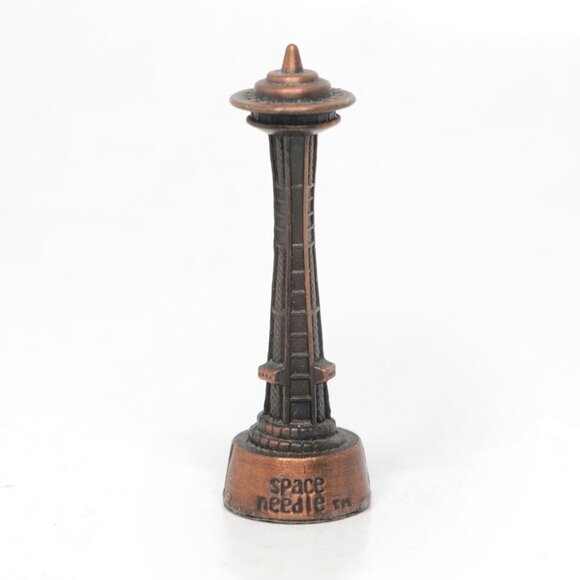 Bronze Seattle Space Needle Metal Figurine Souvenir Paperweight Collectable - Picture 1 of 6